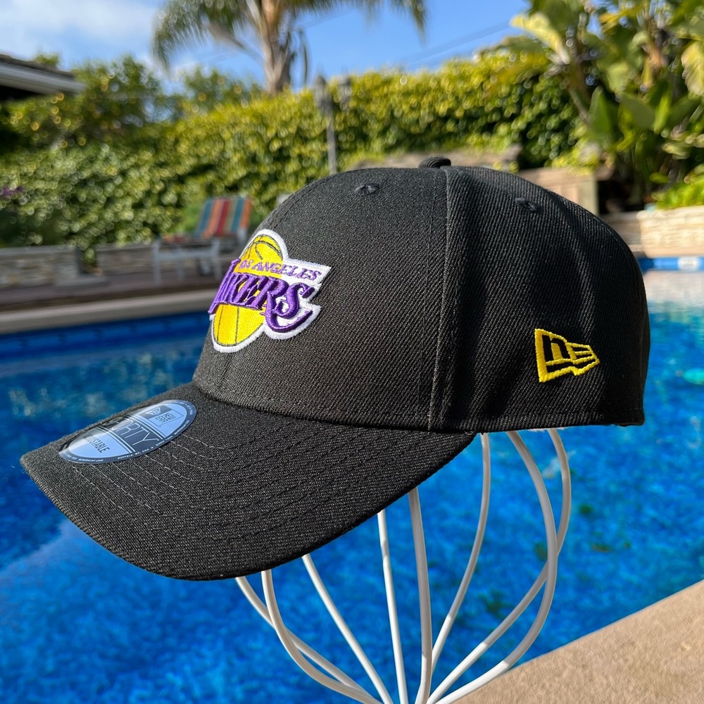 New Era Los Angeles Lakers Hat - Picture 2 of 10
